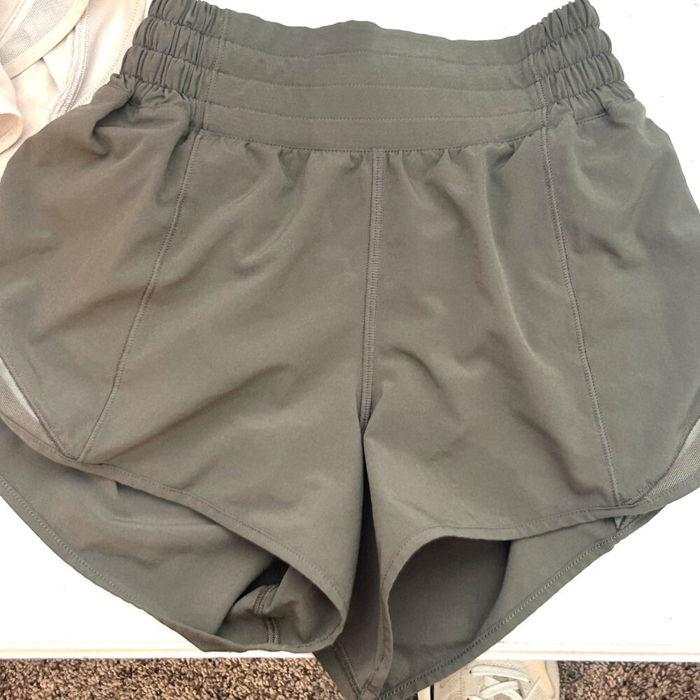 Hotty Hot High-Rise Lined Short 2.5" - Army Green Size 0